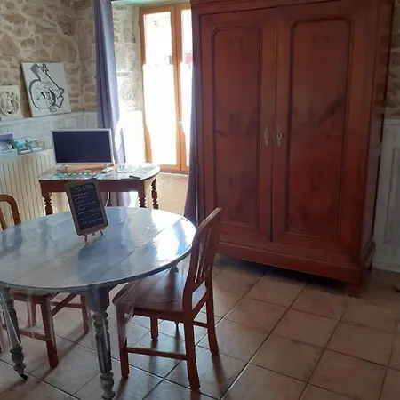 בית הארחה D'hote Du Plessis Beaurepaire (Vendee)